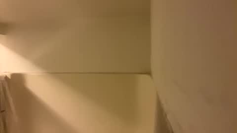 AlphaDragon online show from 10-28-25, 01:31