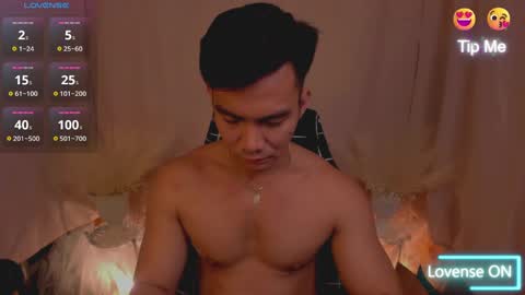 Snapshot of 000batman000 chatting on 12-07-24, 02:53 Bruce online show from 12-07-24, 02:53