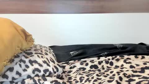 00ingrid00 online show from 10-14-25, 08:20