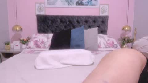 Valeria online show from 12-17-24, 04:11