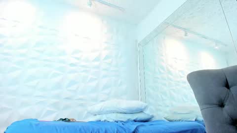  Nahomi  online show from 03-07-25, 06:43