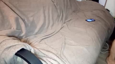 Snapshot of 0__jorge chatting on 12-04-25, 10:13 0__jorge online show from 12-04-25, 10:13