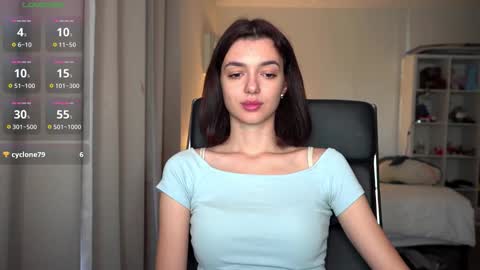 Olivia online show from 11-08-25, 10:08