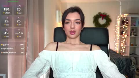 Olivia online show from 12-20-25, 08:38