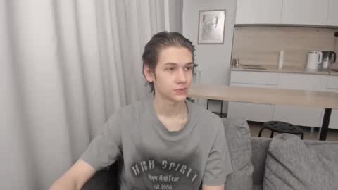 Snapshot of 0verlandd chatting on 09-24-25, 10:40 Adam online show from 09-24-25, 10:40