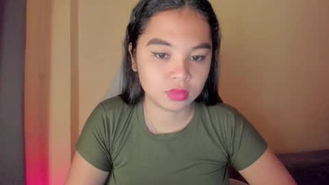 Snapshot of 0wwlo0k chatting on 10-13-25, 05:51 0wwlo0k online show from 10-13-25, 05:51