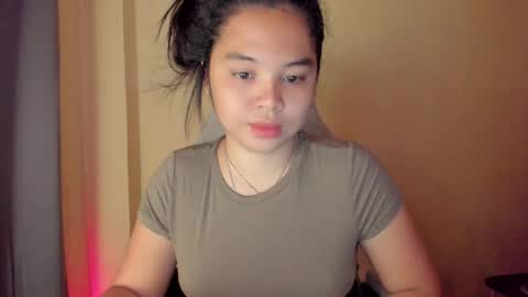 Snapshot of 0wwlo0k chatting on 12-16-25, 04:39 0wwlo0k online show from 12-16-25, 04:39