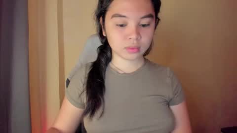 Snapshot of 0wwlo0k chatting on 12-17-25, 03:45 0wwlo0k online show from 12-17-25, 03:45