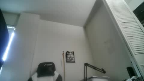 11inchtattedtrinibad online show from 03-29-26, 10:10