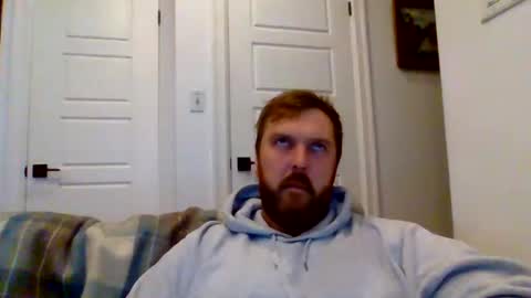 Snapshot of 123holt123 chatting on 12-18-24, 04:31 123holt123 online show from 12-18-24, 04:31