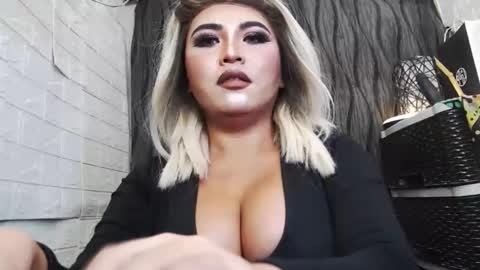 sexy kia online show from 10-11-25, 01:27