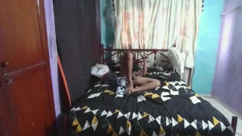 Snapshot of 12parejasexy chatting on 02-09-25, 04:07 latinogang online show from 02-09-25, 04:07