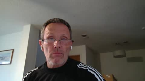 13glanmorfa online show from 02-11-25, 08:31