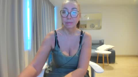 Snapshot of 14risha chatting on 02-05-26, 07:02 14risha online show from 02-05-26, 07:02