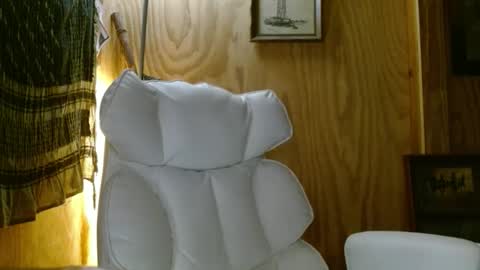 Snapshot of 14xxxromeo chatting on 04-25-26, 09:23 14XXXRomeo online show from 04-25-26, 09:23
