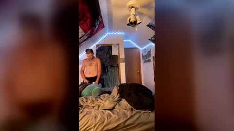 Snapshot of 1870willy chatting on 05-14-26, 11:44 1870willy online show from 05-14-26, 11:44