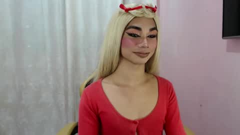 Snapshot of 18_nicole chatting on 02-09-25, 04:50 barbie online show from 02-09-25, 04:50