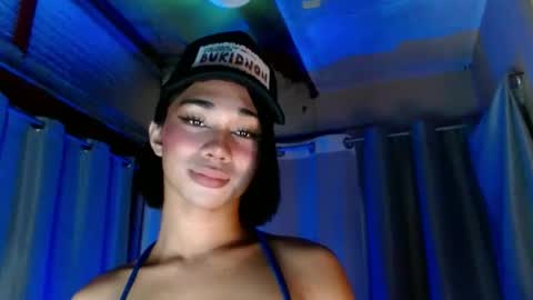 Snapshot of 18_nicole chatting on 03-08-25, 02:08 barbie online show from 03-08-25, 02:08