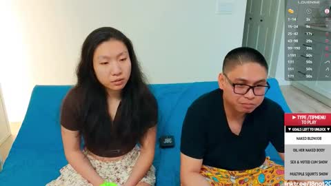 Snapshot of 18not20 chatting on 12-19-25, 12:39 Tong Ralph online show from 12-19-25, 12:39