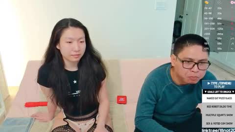 Snapshot of 18not20 chatting on 03-03-26, 12:06 Tong Ralph online show from 03-03-26, 12:06