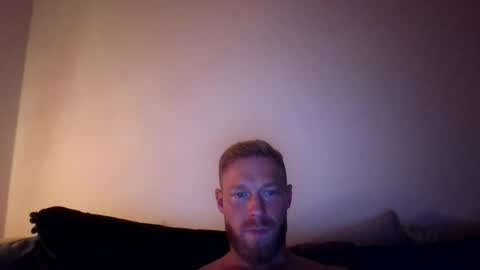 Snapshot of 19pk92new chatting on 06-15-26, 11:18 19pk92new online show from 06-15-26, 11:18