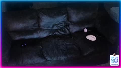 Snapshot of 19reddragon86 chatting on 01-28-25, 09:30 19reddragon86 online show from 01-28-25, 09:30