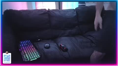 Snapshot of 19reddragon86 chatting on 10-04-25, 08:18 19reddragon86 online show from 10-04-25, 08:18