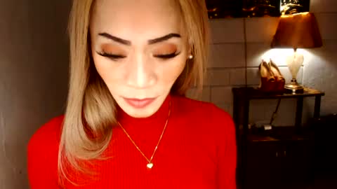 Snapshot of 1bigsurprise4you chatting on 06-22-26, 06:05 angel online show from 06-22-26, 06:05