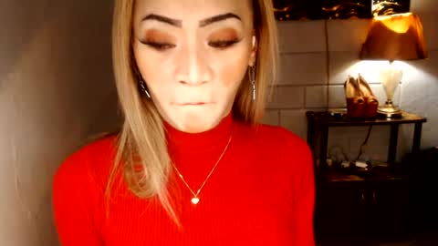 Snapshot of 1bigsurprise4you chatting on 06-29-26, 05:02 angel online show from 06-29-26, 05:02