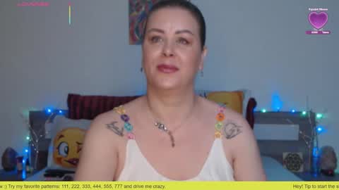 Felicity online show from 10-27-25, 05:11