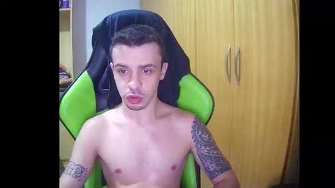 Snapshot of 1good_vibes1 chatting on 01-06-26, 02:04 1good_vibes1 online show from 01-06-26, 02:04