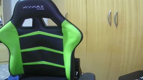 Snapshot of 1good_vibes1 chatting on 02-23-26, 04:10 1good_vibes1 online show from 02-23-26, 04:10