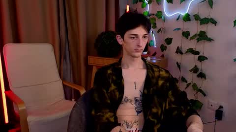 Max online show from 03-17-26, 10:46