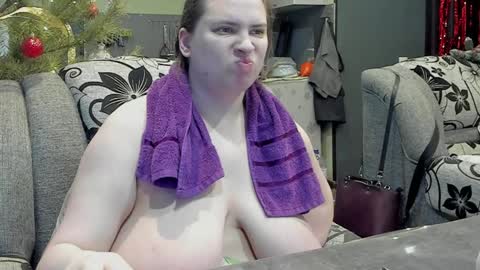 Snapshot of 1lindsey1 chatting on 01-14-25, 11:10 1LINDSEY1 online show from 01-14-25, 11:10