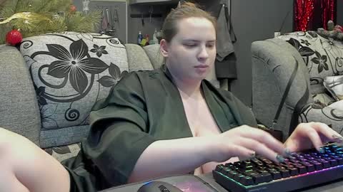 Snapshot of 1lindsey1 chatting on 01-21-25, 04:21 1LINDSEY1 online show from 01-21-25, 04:21