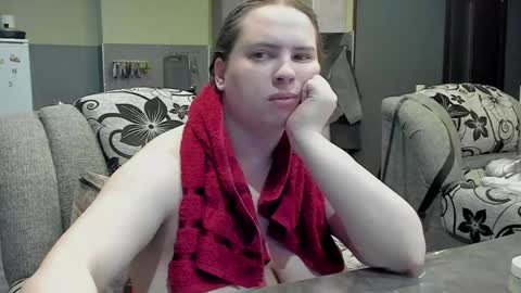 Snapshot of 1lindsey1 chatting on 01-29-25, 09:01 1LINDSEY1 online show from 01-29-25, 09:01
