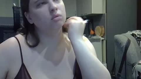Snapshot of 1lindsey1 chatting on 09-08-25, 09:47 1LINDSEY1 online show from 09-08-25, 09:47
