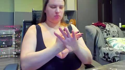 Snapshot of 1lindsey1 chatting on 10-29-25, 04:48 1LINDSEY1 online show from 10-29-25, 04:48