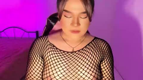 Snapshot of 1lovelymess chatting on 09-21-25, 02:13 1lovelymess online show from 09-21-25, 02:13