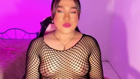 Snapshot of 1lovelymess chatting on 10-01-25, 02:17 1lovelymess online show from 10-01-25, 02:17