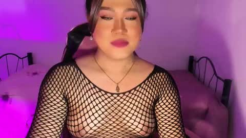 Snapshot of 1lovelymess chatting on 10-23-25, 04:12 1lovelymess online show from 10-23-25, 04:12