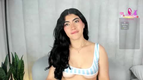 Snapshot of 1m_emily chatting on 12-21-25, 10:17 . online show from 12-21-25, 10:17