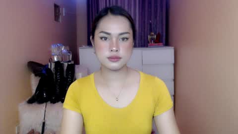 Snapshot of 1miracle_tranny chatting on 07-16-26, 05:57 1miracle_tranny online show from 07-16-26, 05:57