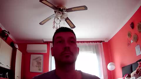 Snapshot of 1molylepke chatting on 05-15-26, 08:43 Moly online show from 05-15-26, 08:43