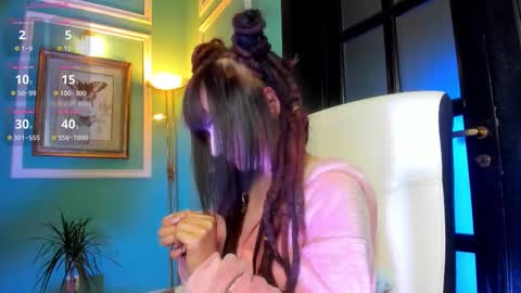 Moona  online show from 09-25-25, 03:05