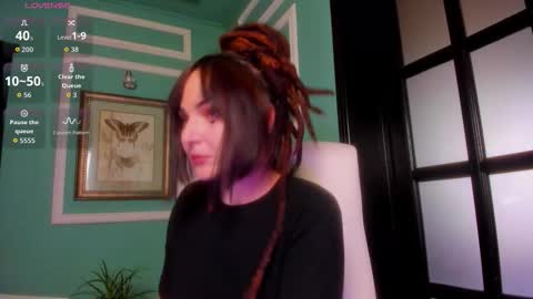 Moona  online show from 12-15-25, 12:42