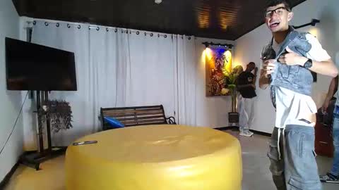 Snapshot of 1pushman chatting on 02-22-26, 01:09 pushman online show from 02-22-26, 01:09