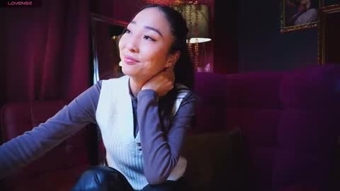 Rei online show from 11-20-25, 01:33