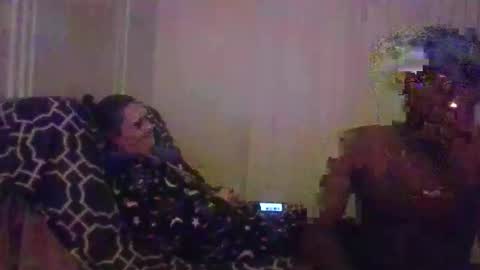 Snapshot of 1retro_ski_mask chatting on 11-02-25, 04:37 Tropical Fusion online show from 11-02-25, 04:37