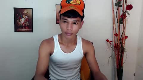 Snapshot of 1sweetloverxx chatting on 09-09-25, 04:45 1sweetloverxx online show from 09-09-25, 04:45